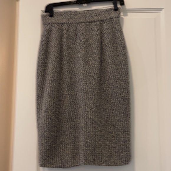 Lela Rose 2 piece Wool / Cashmere  Dress - Top and skirt size 8 - Picture 5 of 6